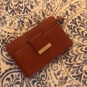 Spartina wallet! a couple scratches on the outside!